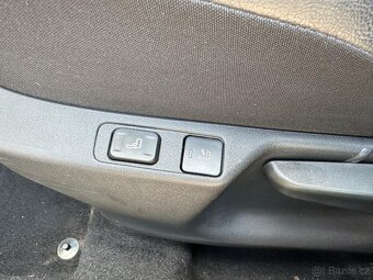CITROEN C4 1,6HDI 68kW EXKLUZIV VÝBAVA - 15