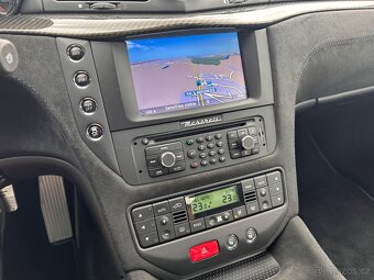 Prodám Maserati Granturismo 4.7 V8 MC Stradale - 15