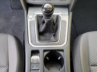 Volkswagen Passat, 2,0 TDi 4motion SERV.KNÍŽKA - 15