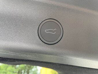 Tesla Y Long Range 4WD 12/2024 - 15
