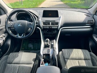 ► MITSUBISHI ECLIPSE CROSS 1.5T-MIVEC 120KW CLEARTEC TAŽNÉ - 15