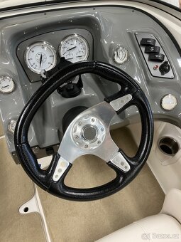 Sportovní loď Larson 180 Sport - 15