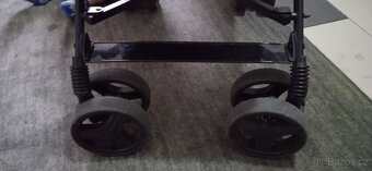 Golfový kočárek - 15