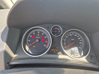 Opel Zafira B 1,8 103KW XER - 15