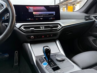 BMW i4 eDrive40 GC M-Paket ACC 8/2022 70500 km DPH - 15