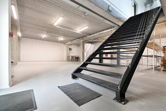 Pronájem reprezentativních prostor - výroba, sklad 1010 m2 - 15