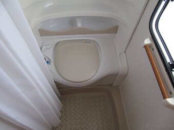 Prodám karavan Hobby 495 ufe,model 2008 + mover + předstan. - 15