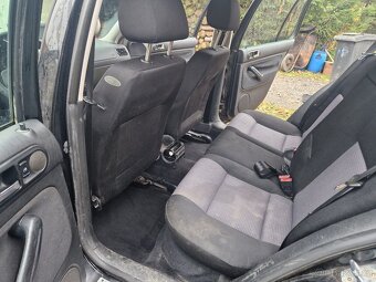 VW Golf 1,6 77kw - 15