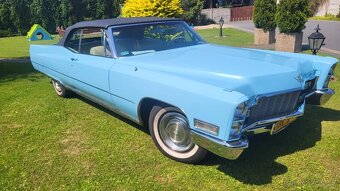 Cadillac Deville - 15