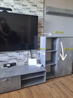 Obývací stěna a konferenční stůl - 15