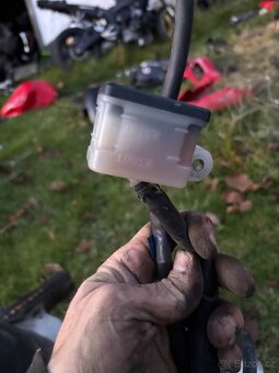 Podvozek na Honda VTR 1000F Firestorm - 15