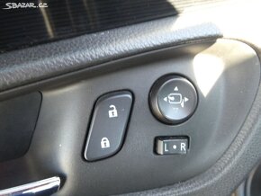 Opel Insignia 2.0CDTi 120kW,4x4,Country T. - 15