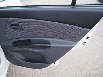 2011 Kia Rio 1.4i 16V - 15