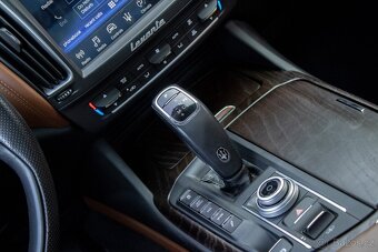 Maserati Levante 3.0 V6 - 15