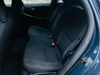 Volvo V40 2.0D3 130KW 5V MANUÁL KAMERA ODPOČET DPH 1 MAJITEL - 15