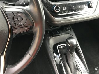 Toyota Corolla Hybrid 1.8i r.v.2021 Comfort Tech 51 tkm ČR - 15