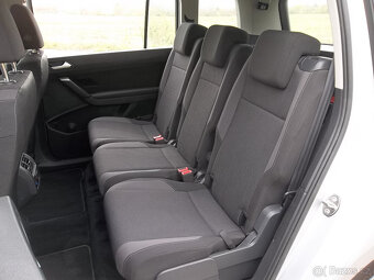 VW Touran 1,2 TSI, r.v. 02/2016, 7 míst, pravidelný servis - 15