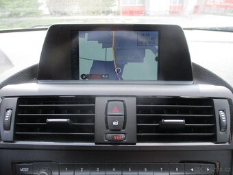 BMW 116d JOY 85kw Automat GPS 04/2014 - 15