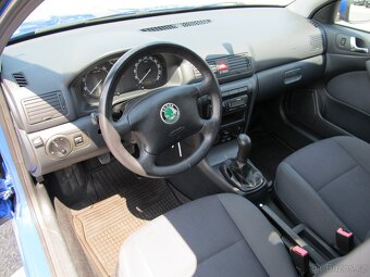 Škoda Octavia 1.6 i combi ČR 1.maj - 15