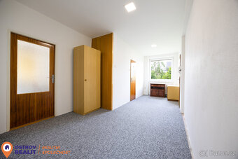 Pronájem prostorného bytu 2+1 s jídelnou a balkonem, 82 m²,  - 15