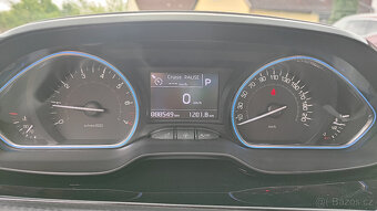 Peugeot 2008 (ALLURE) - 15