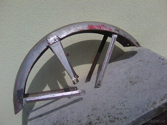 čz 175/450- podsedlové plechy,kryty reflektoru,stojan,p.blat - 15