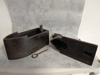 Obrovská atypická komínová žehlička, 9,65kg TOP - 15