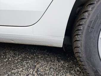 Škoda Oktavia 1,6Tdi 77kw r.v 2014 bílá sedan super stav - 15