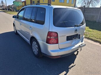 VW Touran 1.9 TDI 77kw Klima Model 2007 Facelift///Havárie// - 15