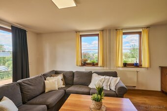 Prodej rodinného domu dispozice 5+kk ve Vlčicích - 15