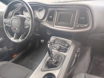 Dodge Challenger 5.7 hemi - 15