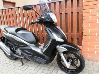 Piaggio Beverly 350 sport touring ABS ASR (2016) - 15
