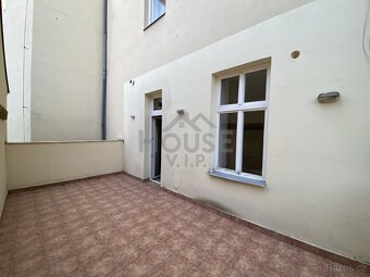 Jedinečný  byt 4+kk, 126m2/B/T - Praha - Smíchov - 15