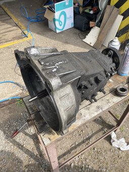 Mercedes Benz W123 240D - 15