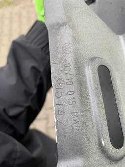 predni blatnik vw golf 6 VI combi cerny pravy - 15