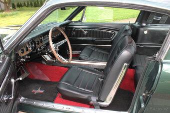 1965 Ford Mustang Fastback 289 V8 - 15