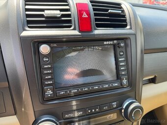 Honda CR-V 2.2 i-DTEC 110kW Executive 4x4 Automat / ČR - 15