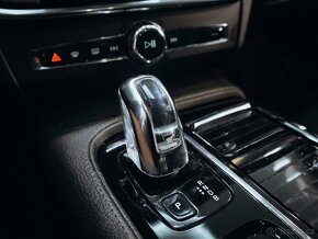 Volvo V90 2.0 T8 AWD Momentum - EL SPZ DPH - 15