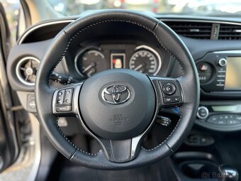 TOYOTA YARIS Y20  1.5i HYBRID AUTOMAT - 15