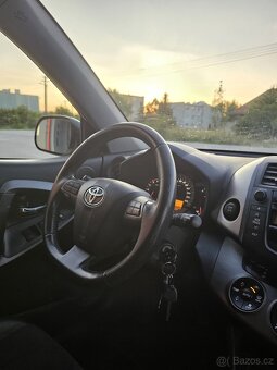 Toyota Rav4 D-4D 4x4 = 187243km , Bez korozie, Top Stav= - 15