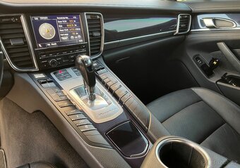 PORSCHE PANAMERA 970 - 15