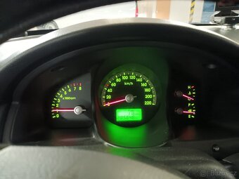 KIA Sportage 4X4 2:0 2006 SUV - 15
