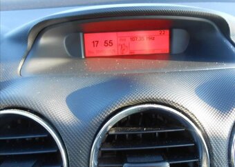 Peugeot 308 1,6 16V THP 110 kW GT CZ benzín - 15