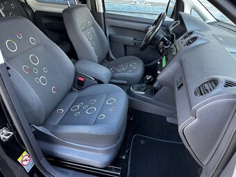 Maxi 2.0tdi 103kw DSG 7-míst, 274000km, PDC, DigiAC - 15
