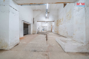 Pronájem výrobního objektu, 1366 m², Štěnovice, ul. Plzeňská - 15