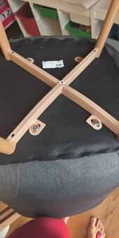 Jídelní stůl - 15