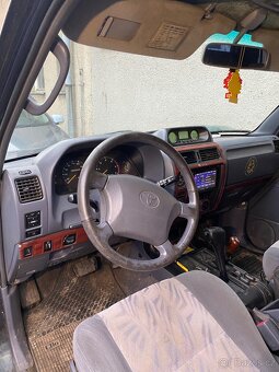 TOYOTA Land Cruiser LC 90 - 15