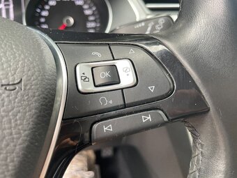 VW Passat 2,0 TDi 140kW DSG R-Line - 15