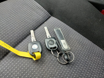 Volkswagen Golf 1.4 16V - 15