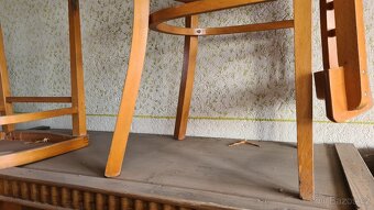 Stare skrine, stul a zidle - 15